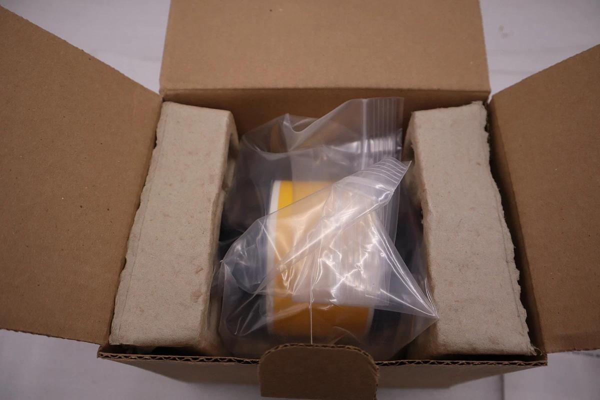 BRADY B30C-2250-595-YL / B30C2250595YL YELLOW VINYL TAPE 2.25INX100FT STK H368