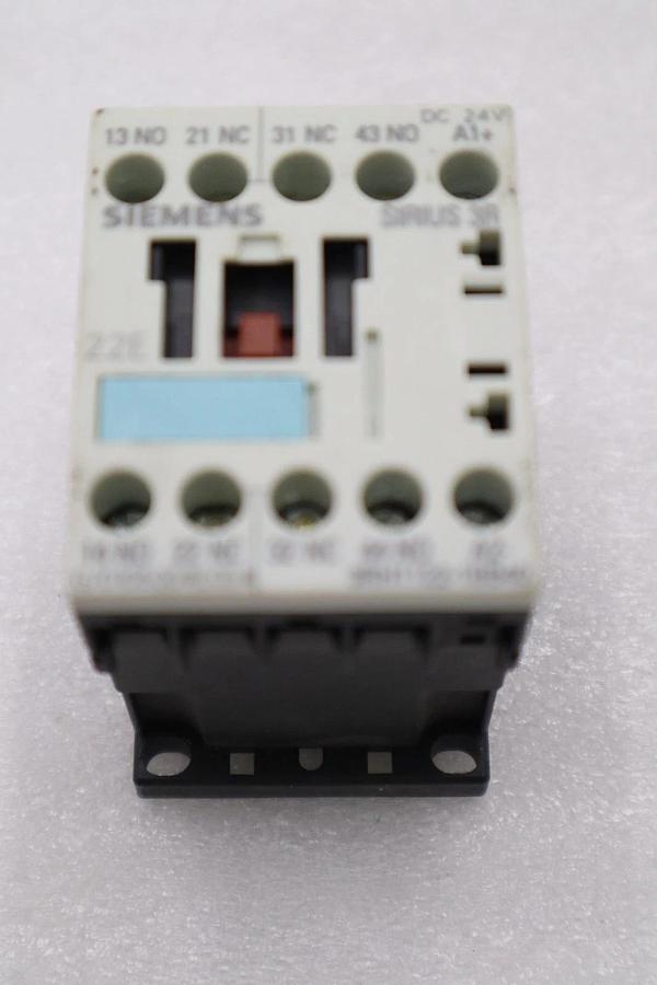 NEW OPEN BOX SIEMENS 3ZX1012-0RH11-1AA1 CONTACTOR STOCK H1114A