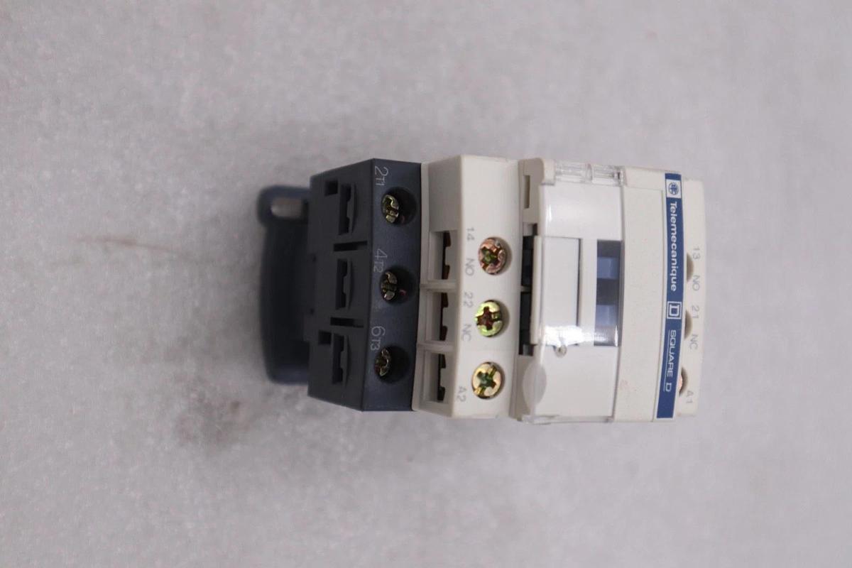 SQUARE D LC1D12G7 SCHNEIDER CONTACTOR STOCK #K-1954A