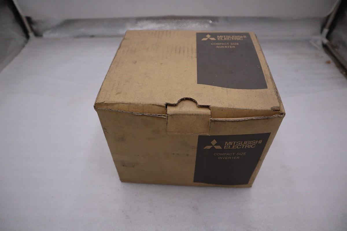 NEW IN BOX FR-D740-022-NA Variable Speed/Frequency Drive Inverter STOCK H297