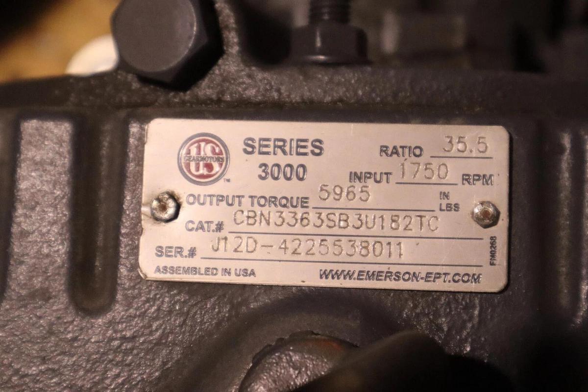 GEARMOTORS CBN3363SB3U182TC SERIES 3000 GEAR REDUCER STOCK #S-397