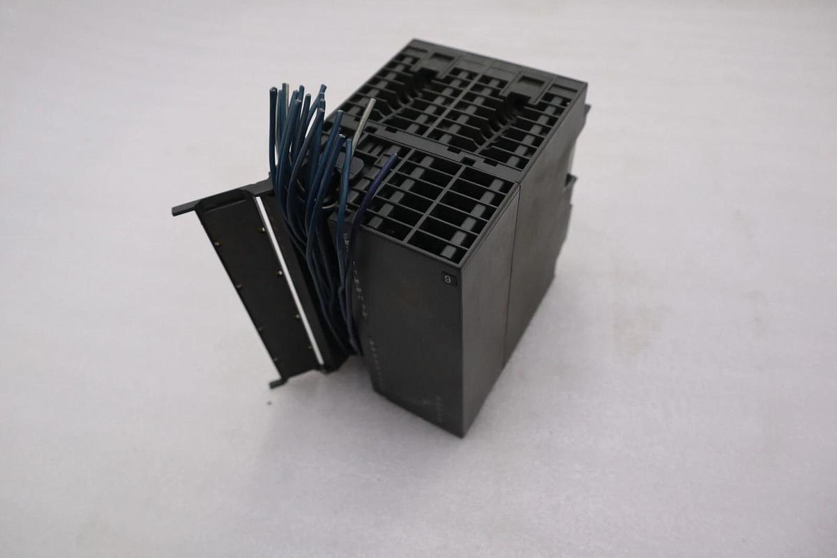 Used SIEMENS 6ES7 326-2BF01-0AB0 6ES7326-2BF01-0AB0 Digital Output Module STOCK 5527