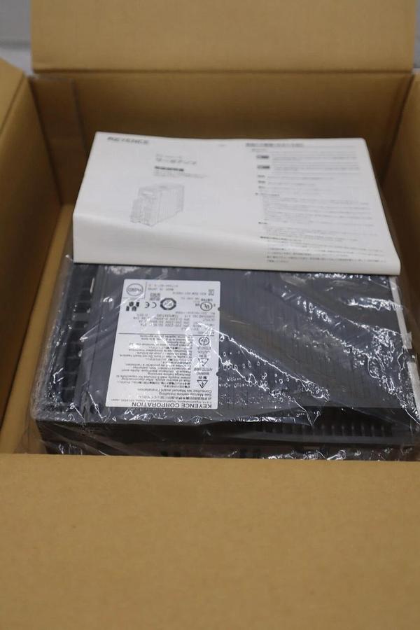 Keyence SV-500L2 AC SERVO AMPLIFIER NEW IN BOX STOCK 4420A