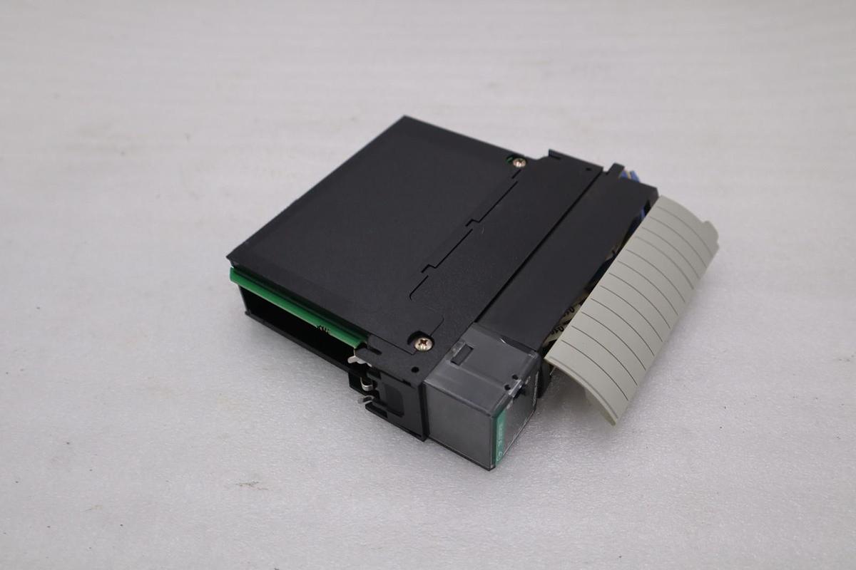 Used AB Allen-Bradley 1756-OB16E Module Series A STOCK 5339A