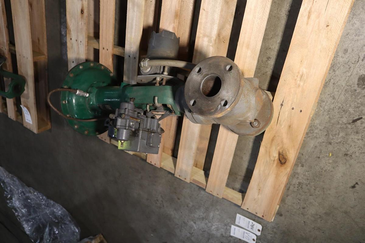 Used Fisher Control Valve Size 40 With Type 667 Pneumatic Actuator