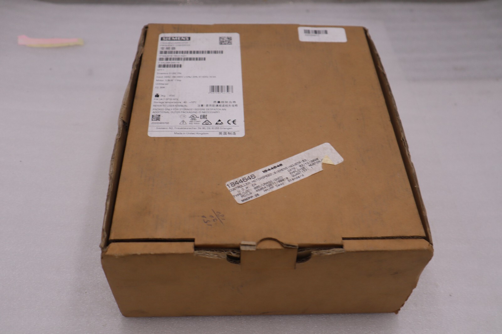 NEW IN BOX Siemens 6SL3210-1KE21-3UF1/ 6SL32101KE213UF1 DRIVE SINAMICS STOCK H11