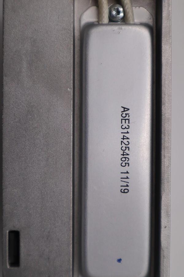 Used SIEMENS 6SL3210-5FB10-4UF1 SINAMICS V90 PROFINET SERVO DRIVE - STOCK H814C