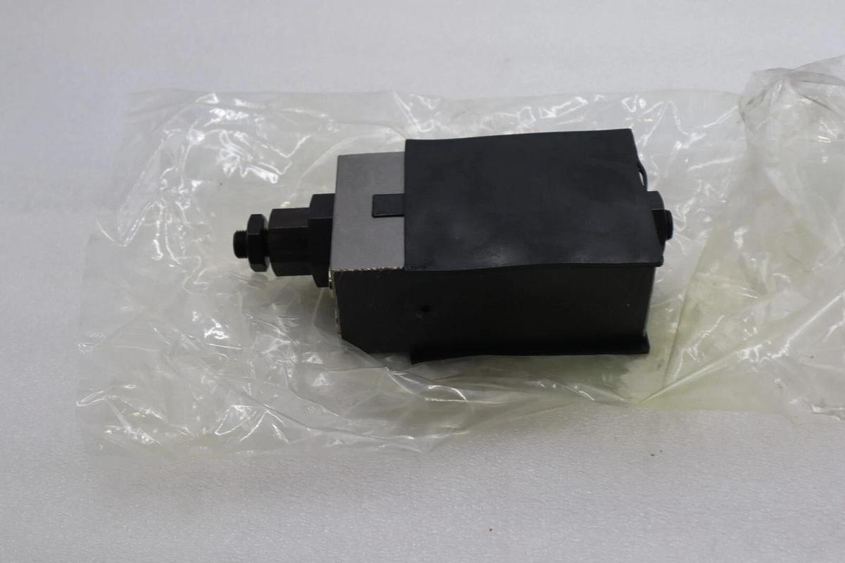 Used Parker Hydraulics PRM3AA17SNN-50 valve STOCK L-564