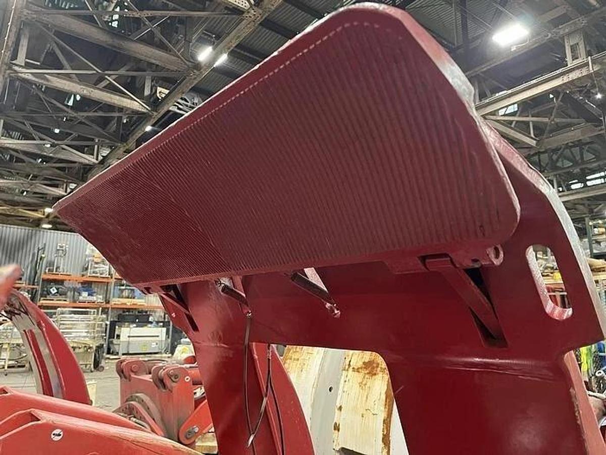 Used 84" BOLZONI AURAMO RA-450NLE-X PAPER ROLL CLAMP CLASS IV MANUFACTURED 2015