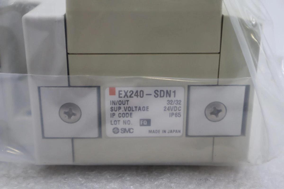 SMC vv5q21-10n7sdqwn0-w WITH EX240-SDN1 NEW STOCK S-362