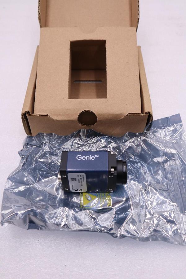 Used TELEDYNE DALSA CR-GM00-H102410 CCD Camera NEW IN BOX H636A