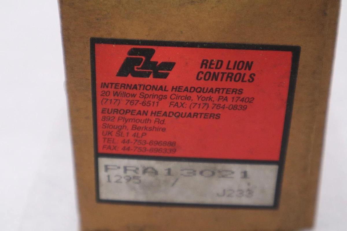 NEW OPEN BOX Red Lion Controls PRA13021 Pulse  Analog Converter STK 3261CC
