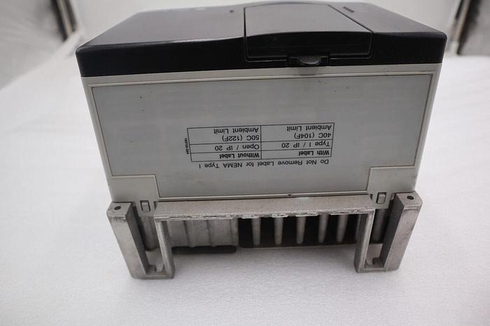 Allen-Bradley 20AD022A0AYNANNN PowerFlex 70 AC Drive 480V 22A 15HP STOCK 1669