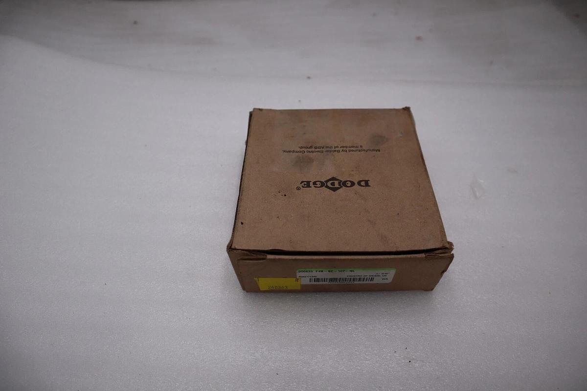 Used NEW DODGE 050835 F4B-SC-107-NL FLANGE MOUNT BALL BEARING STOCK H483A