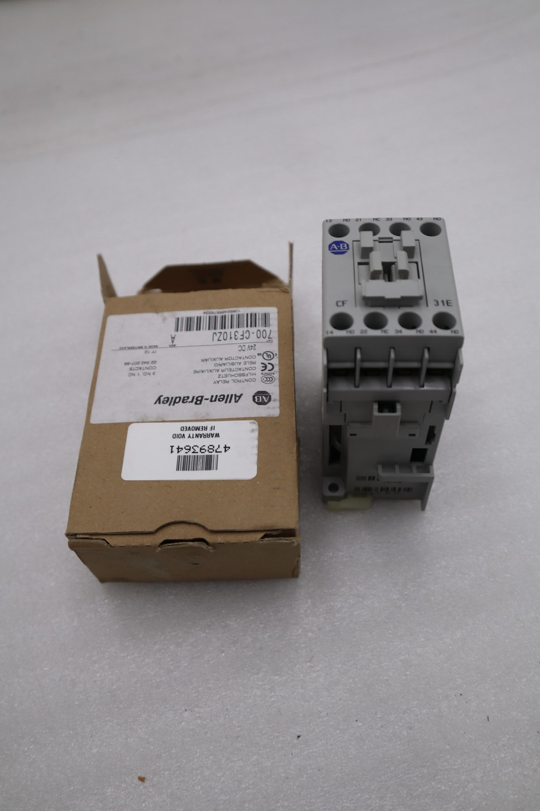 NEW ALLEN BRADLEY 700-CF310ZJ SER. A 24VDC 20A CONTACTOR AUXILIAR STOCK H213A
