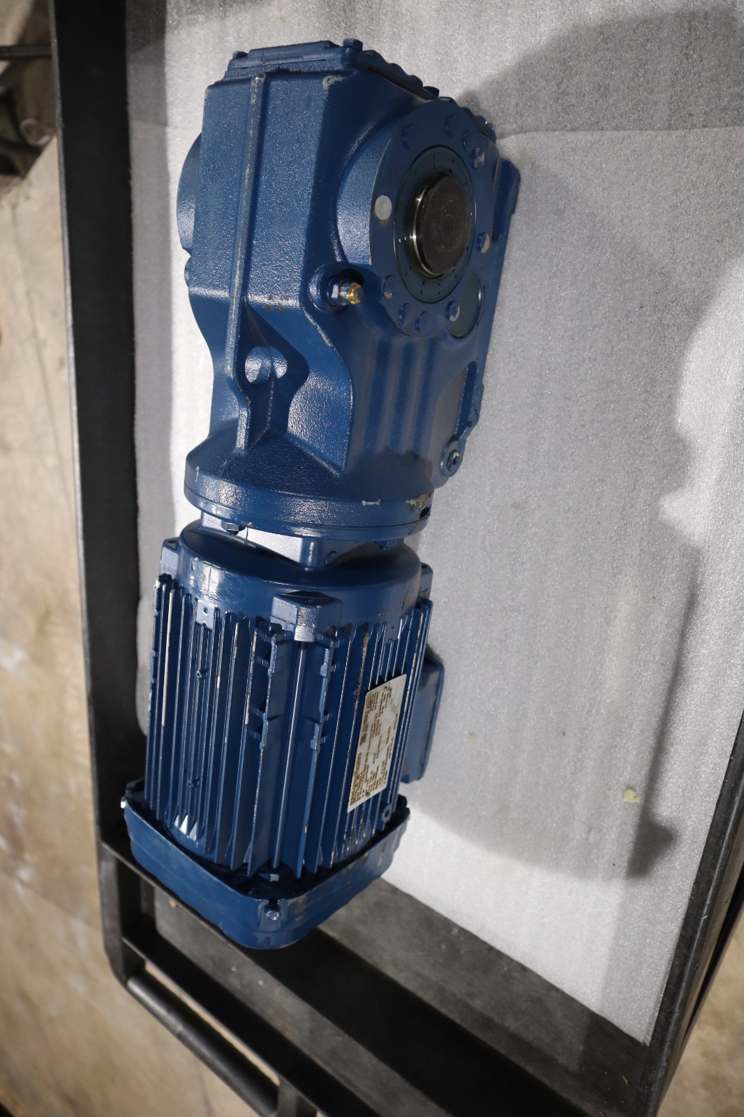 Used New Sew Eurodrive KA47 DRN90L4 / KA47DRN90L4 STOCK HP134
