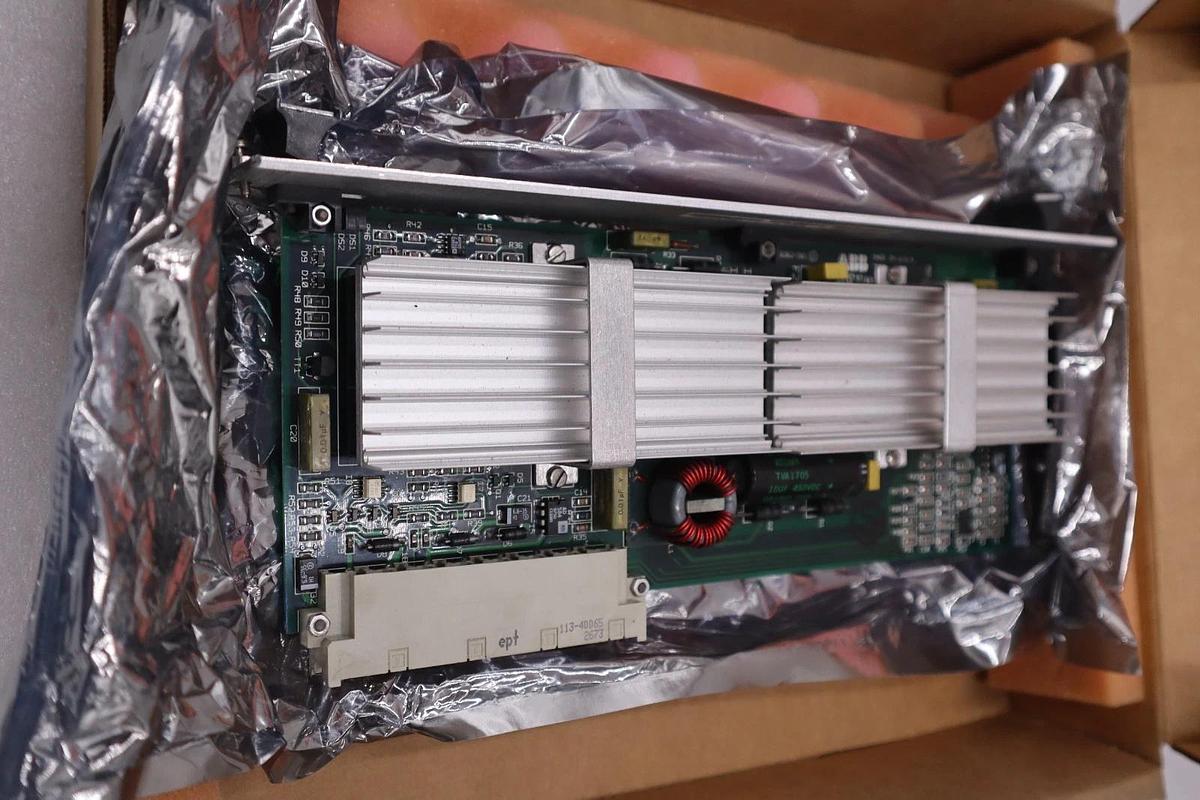 NEW OPEN BOX ABB EC24V 086362-001 POWER PANEL BOARD STK GF202