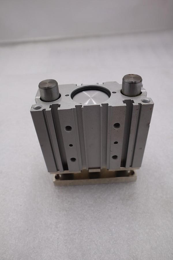 Used MGPM4050P5DWLXC35 CYL GUIDE SLIDE COIL SCRAPER SMC NEW UNIT STOCK K-2452