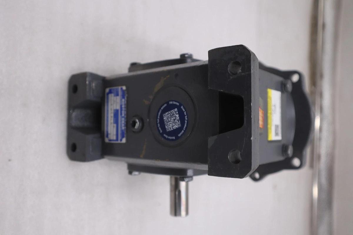 Used BOSTON GEAR F718X-20S-B5-G1 WORM GEAR SPEED REDUCER - STOCK GF615