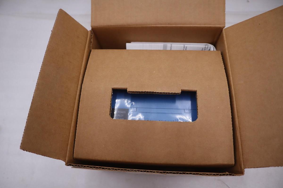 Used New OPEN BOX Honeywell RM7895C1012 RM7895 C 1012 Burner Control STK GF1037