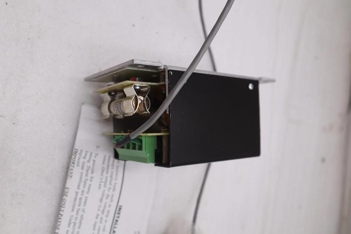 NEW OPEN BOX PAYNE ENGINEERING 18D-2-10I PROCESS CONTROLLER STK 2222A