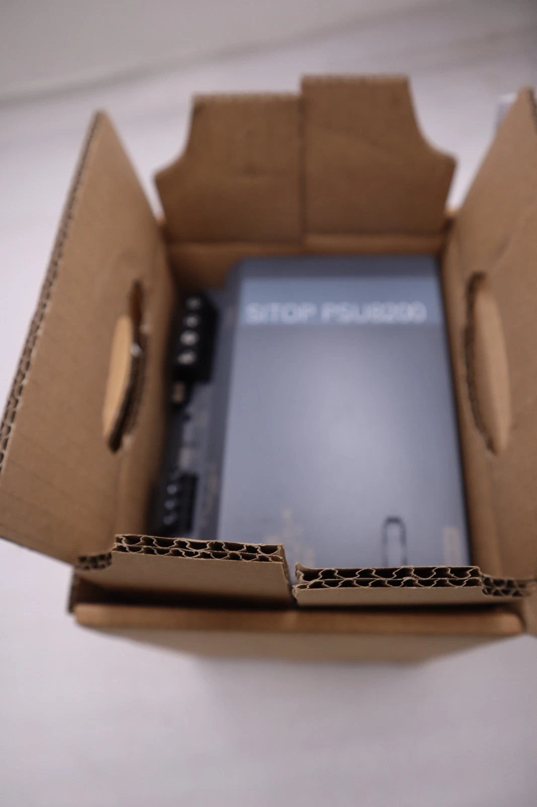 Used SIEMENS SITOP PSU8200 POWER SUPPLY 6EP1437-3BA10 NEW IN BOX STOCK H160A