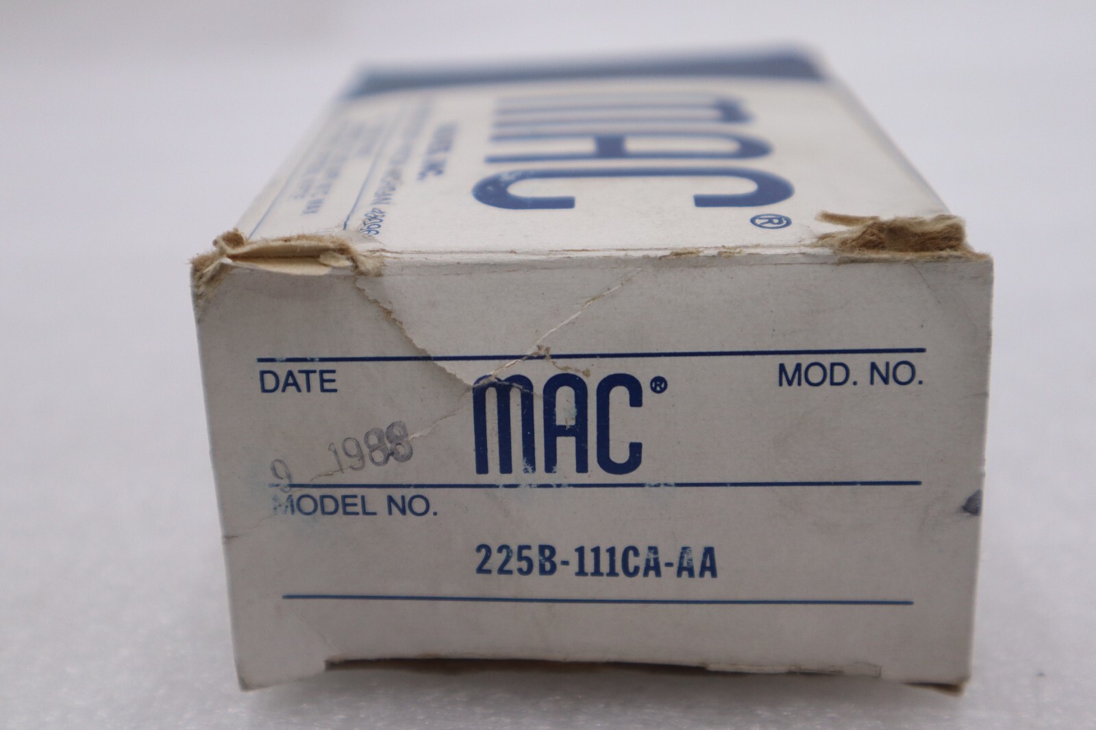 Used NEW OPEN BOX MAC VALVES INC 225B-111C AA / 225B 111CCAA STOCK K-2883