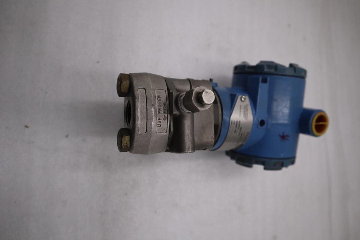 Used Rosemount 3051CG4A22A1A33 Pressure Transmitter STOCK L-93C