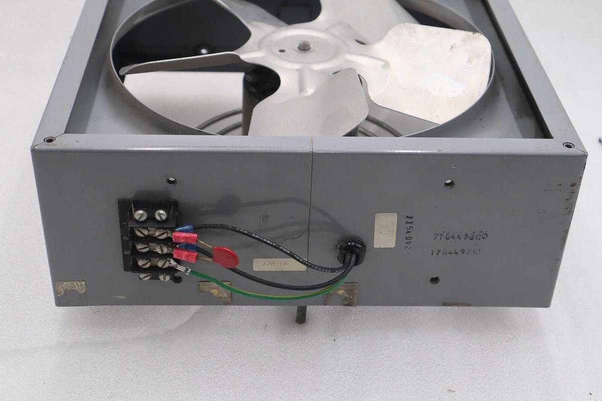 Used NEW Mclean 1RB100 Filter Box Fan 115V STOCK 2457
