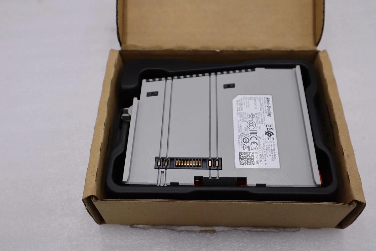 NEW Allen Bradley 5069-OW16 /A Logix 5000 Compact Output Module STOCK H1727