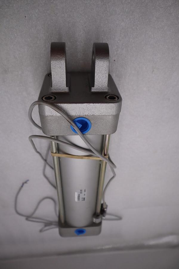 Used SMC NCDA1D325-0800-A53L 2D1-6CZ STOCK 1716-A