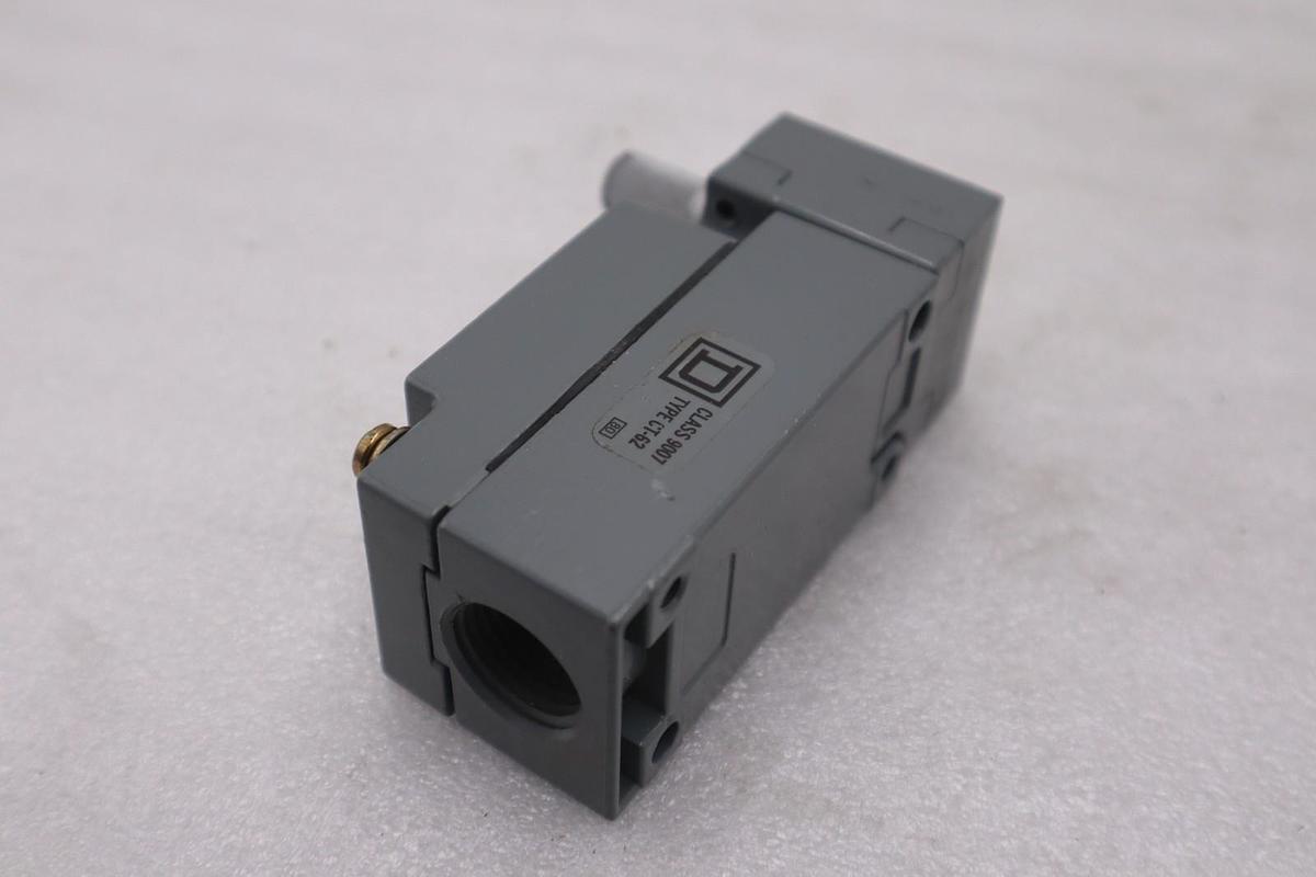 Used Square D 9007C68T10 Limit Switch Rotary Head 10A 600V 2NO/2NC NEW STOCK GF-707A