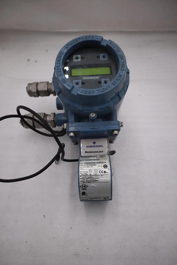 Used ROSEMOUNT 8732EMT1A1M4 MAGNETIC FLOWMETER TRANSMITTER WITH FLOWTUBE STOCK H1922