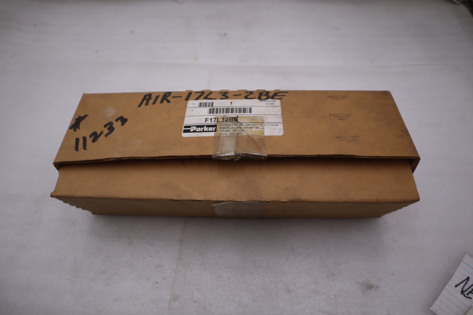 Used Parker 17L32BE LUBRICATOR POLYCARBONATE BOWL - STOCK GF222A