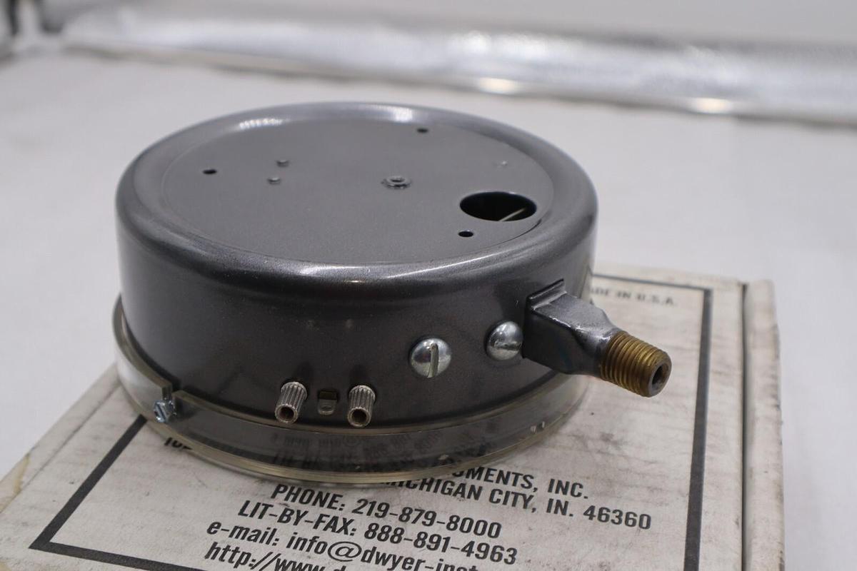 Used DWYER INSTRUMENTS MERCOID DA-31-2-4 T39K MECHANICAL PRESSURE SWITCH #L-800