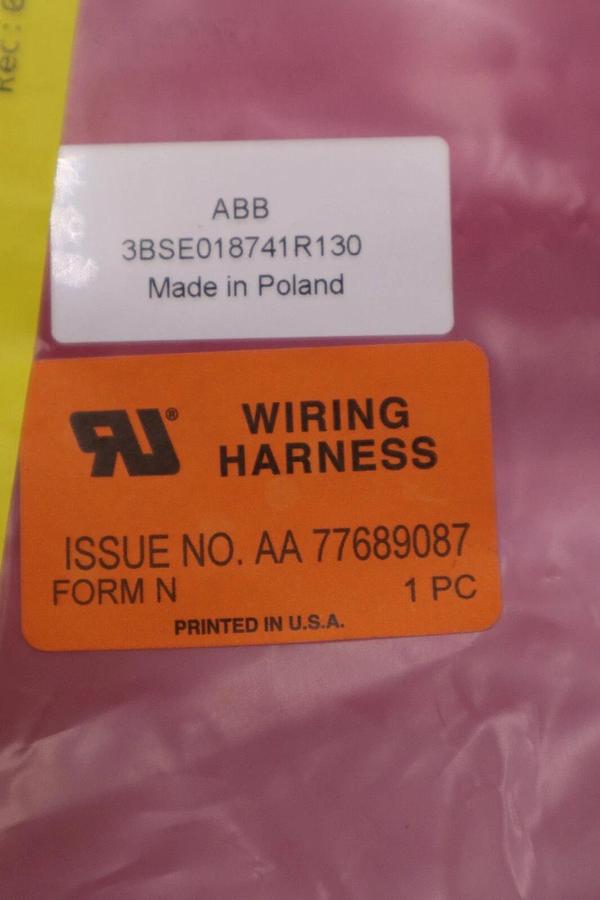 Used ABB 3BSE018741R30 CABLE WITH MALE PLUG CONNECTOR NEW STOCK G503A