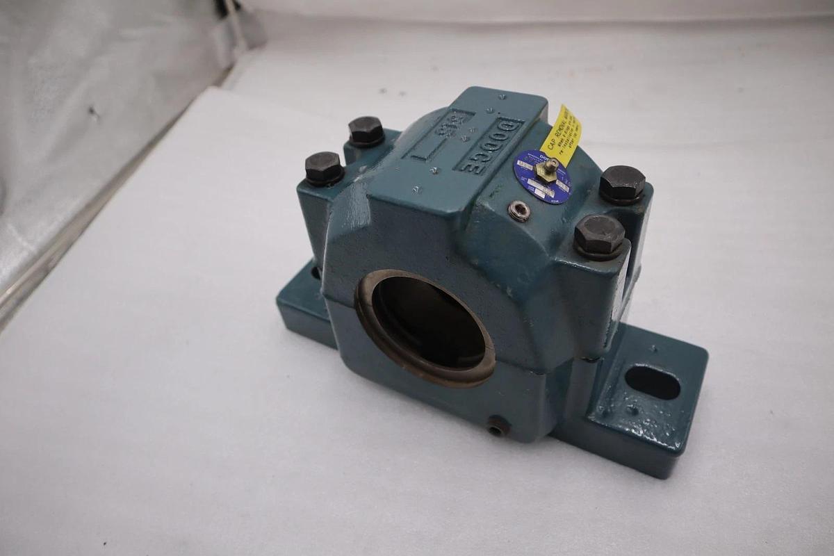 Dodge HS2USAF515 Pillow Block Bearing 2 7/16” to 2 1/2” NEW IN BOX STOCK 2898A
