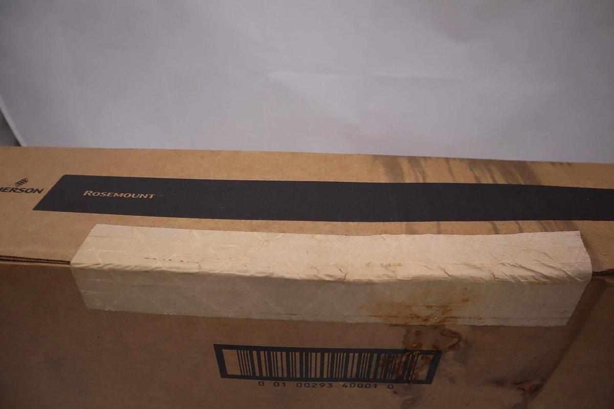 Used ROSEMOUNT 214C SENSOR TRANSMITTER, 214CRWSMB1S4E0092SLV21Q4XA NEW STOCK G120