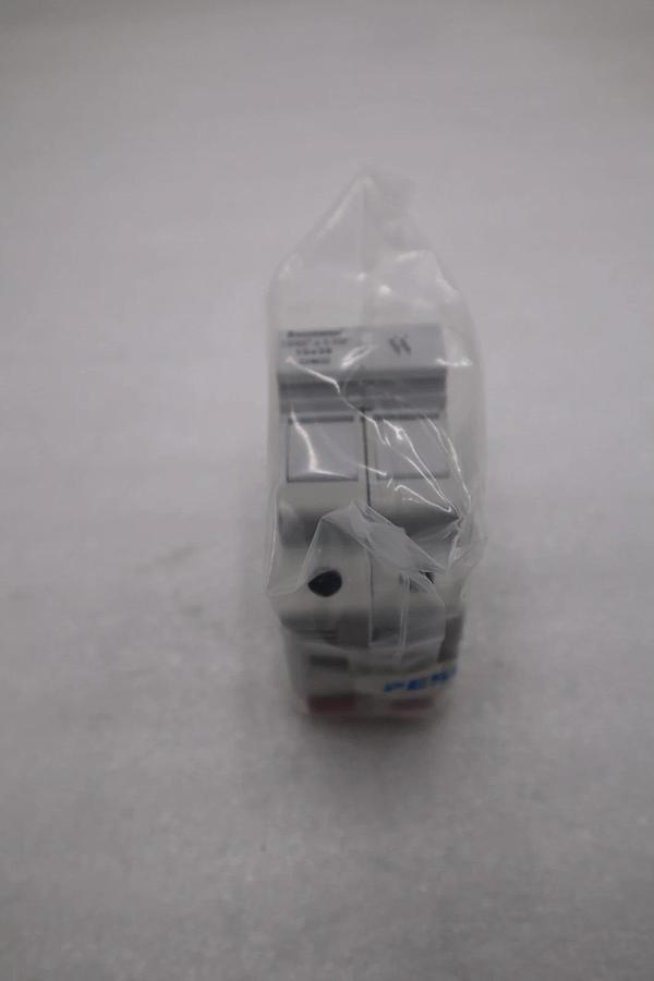 LOT OF 2 - Bussmann CHM2D 2 Pole Fuse Holder 690V~ 32A 3W STOCK G636A