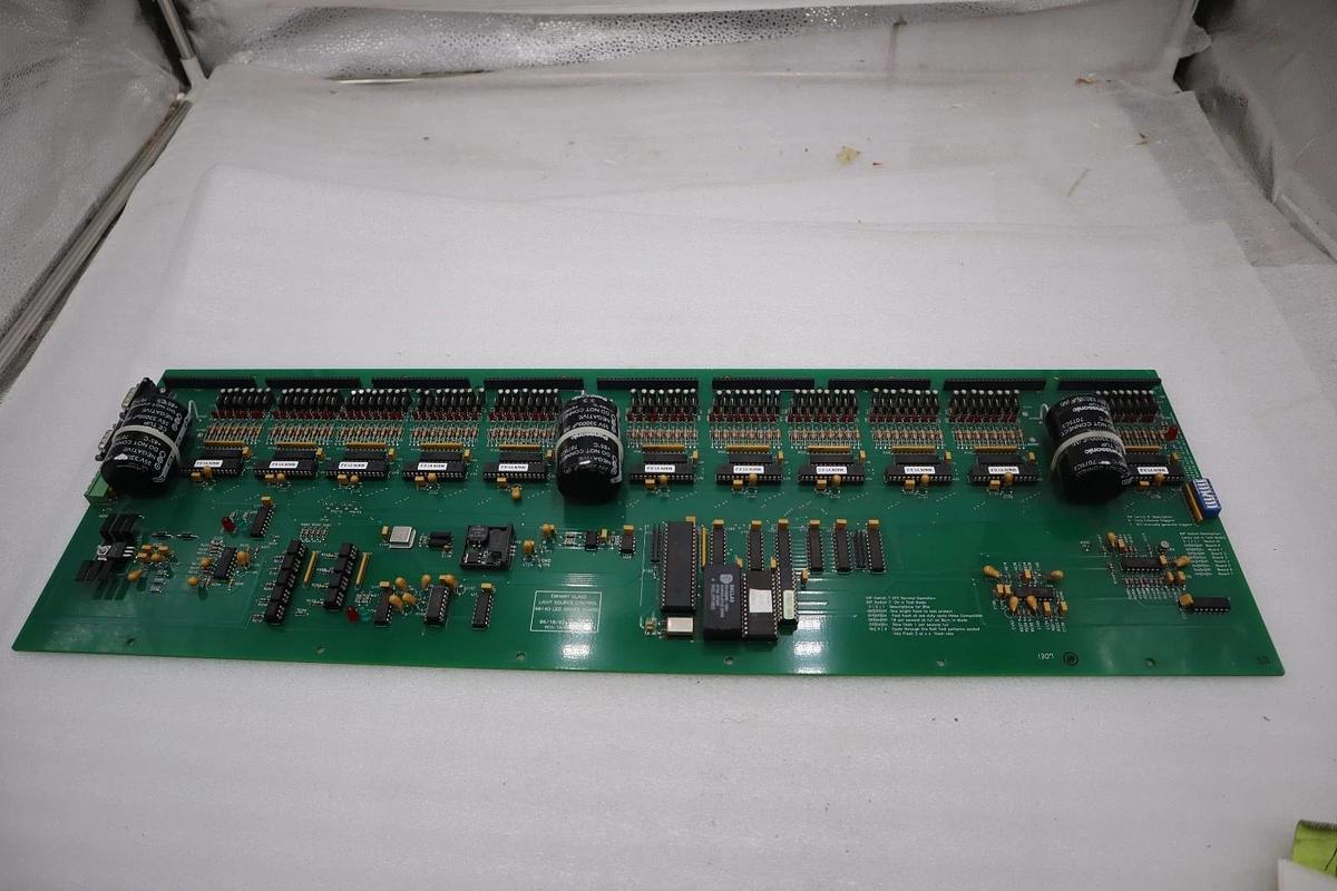 BUCHER EMHART GLASS 9014D / 9014D - NEW NO BOX - STOCK H1171