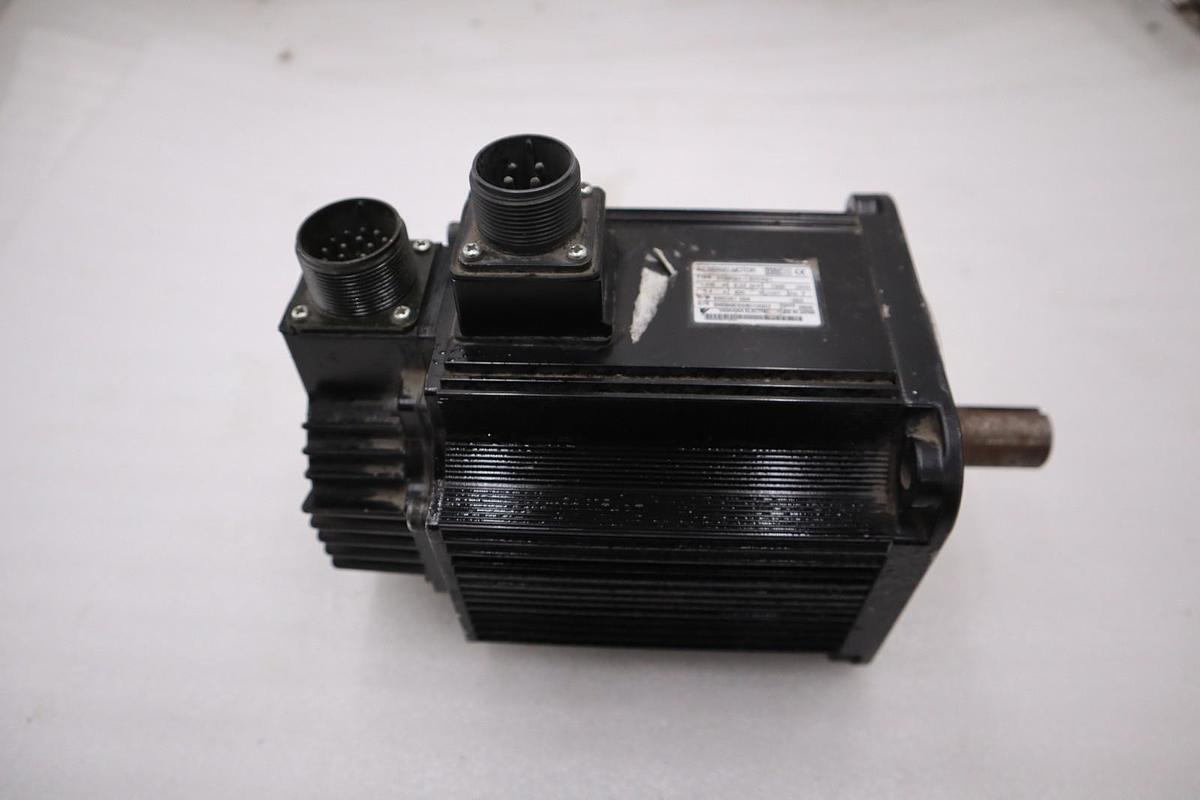 Used YASKAWA SGMGV-13D3A61 AC SERVO MOTOR SGMGV13D3A61 STOCK H1574
