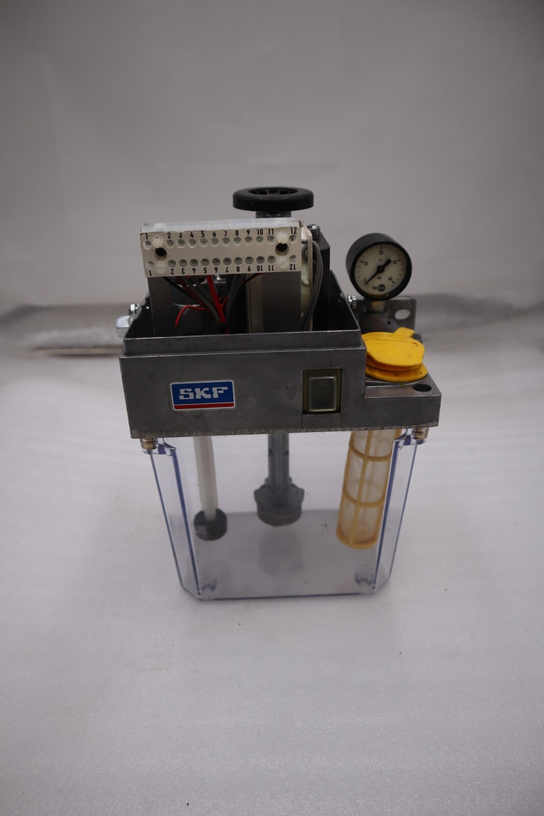 Used SKF MKU11-KW2-0005-V11+429 / MKU11KW20005V11429 GEAR PUMP SERIES MKU 115V #H943