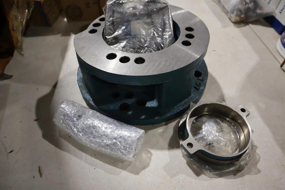 Used NEW IN BOX DODGE AC5 ADJ PACK ADPT ASSY 356158 STOCK H1063