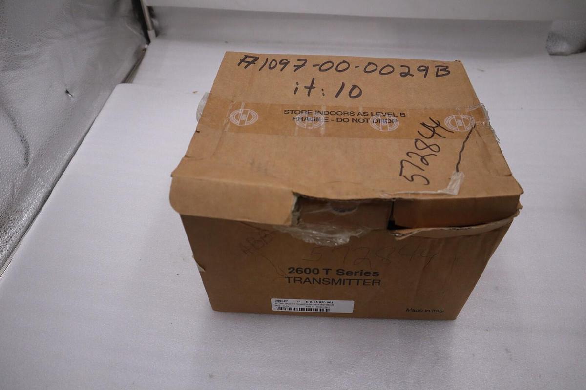 Used NIB ABB 2600T PRESSURE TRANSMITTER STOCK G497