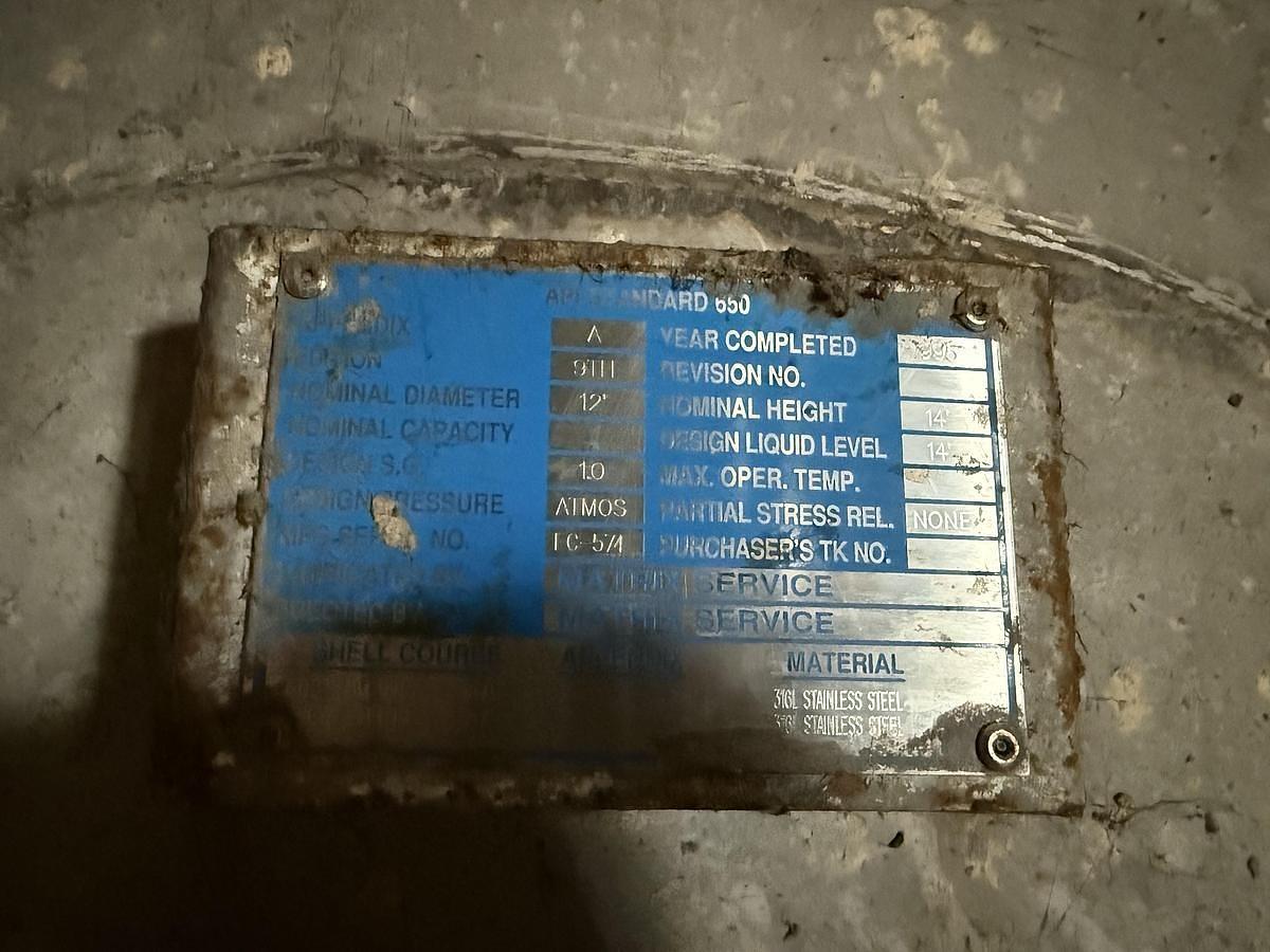 Used 11,500 GALLON 12' DIAMETER X 14' TALL CYLINDER SHAPE TANK 316L STAINLESS STEEL