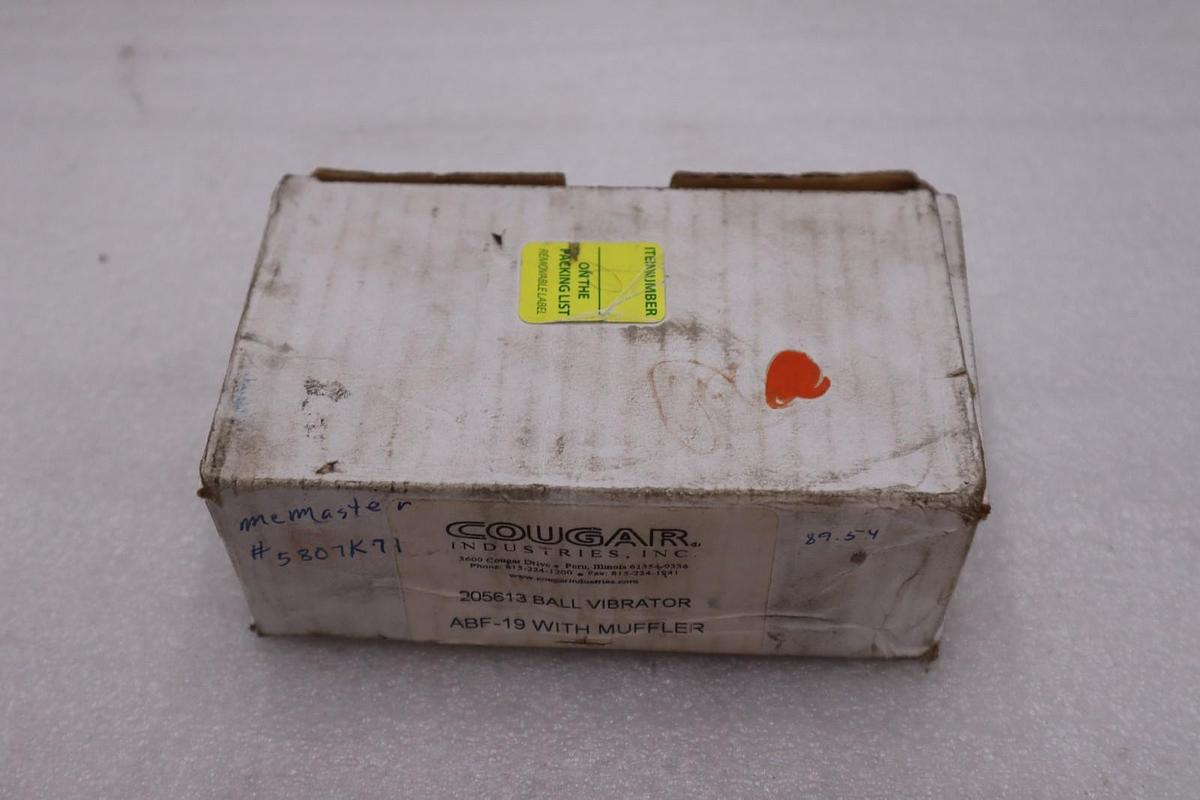 Used NEW COUGAR INDUSTRIES PNEUMATIC ROTARY BALL VIBRATOR ABF-19 STOCK K-3905A