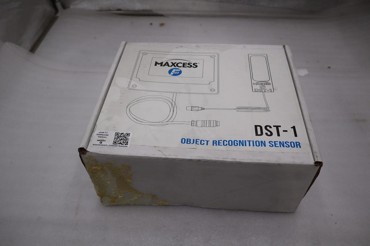 FIFE MAXCESS DST-1 OPERATOR INTERFACE AND SENSOR NEW IN BOX STOCK GF-1329