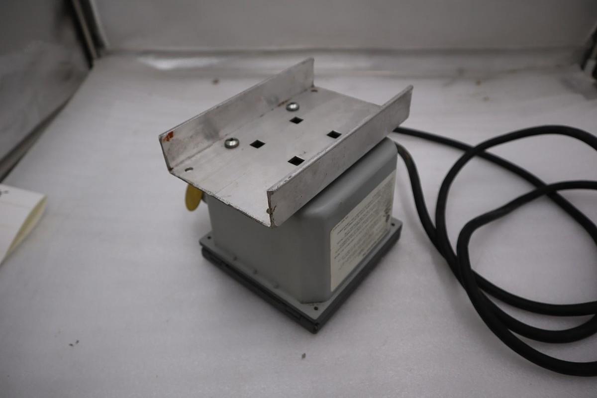 Used ROSEMOUNT ANALYTICAL MODEL 54 (0054C) ANALYZER/CONTROLLER STOCK H1496