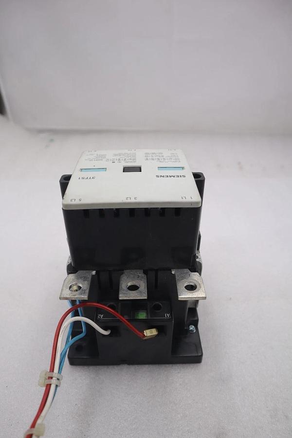 Used SIEMENS 3TF5122-0AG2 CONTACTOR SIZE 6 3-POLE AC-3 75KW 400/380V STOCK K-3834