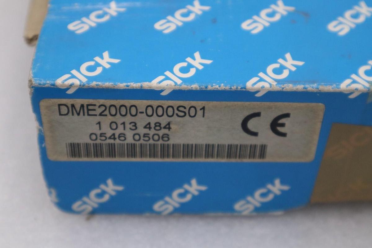 NEW IN BOX SICK DME2000-000S01 1013484 DISTANCE MEASURING DEVICE STOCK H824